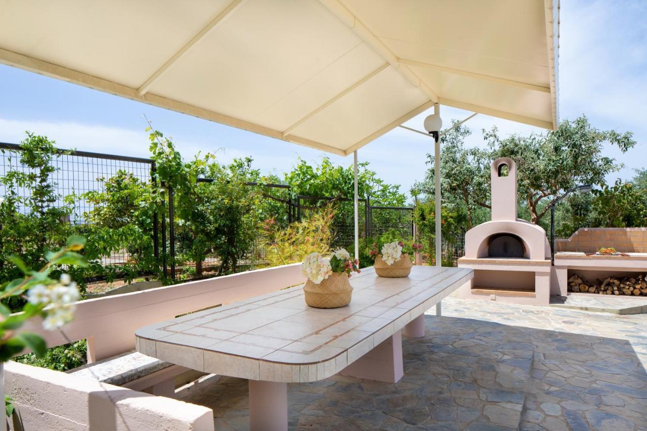 Villa Elihrisos Chorafakia Exteriör bild